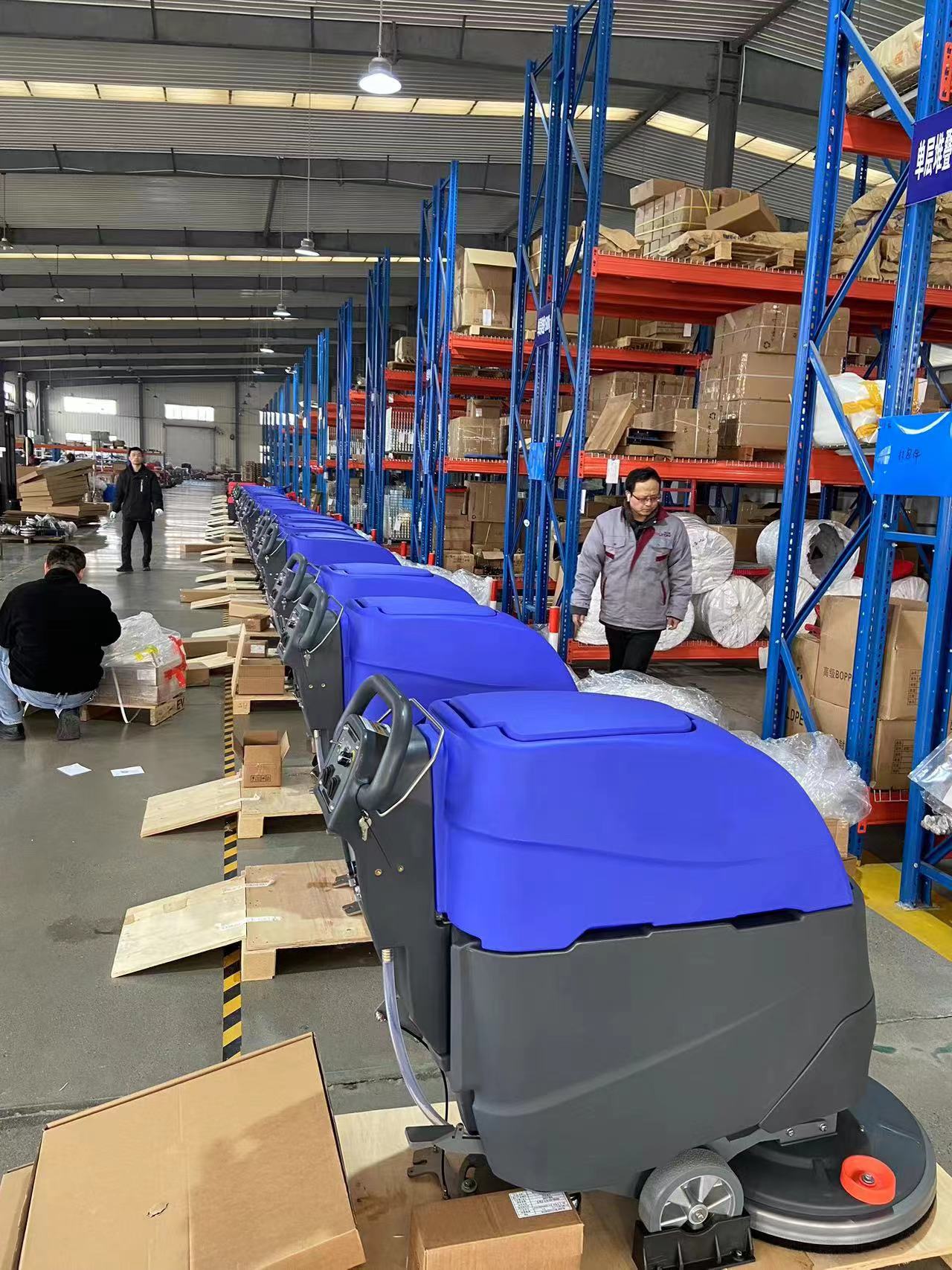 Entrega de fregadora de pisos en contenedor GP de 1*20' a Sudamérica