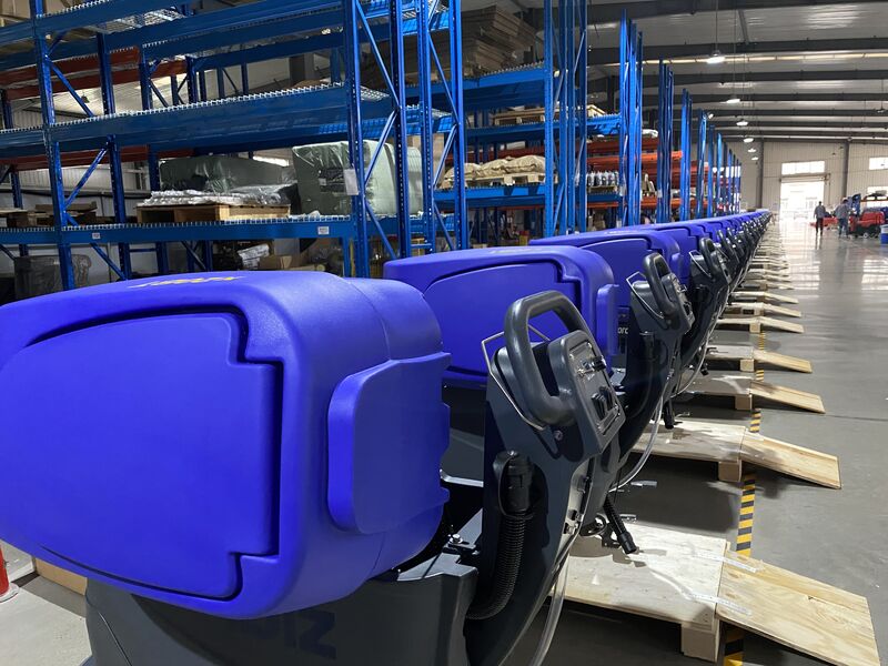 Discusión sobre la influencia de las relaciones comerciales entre China y Estados Unidos en la industria de máquinas de limpieza de pisos de China