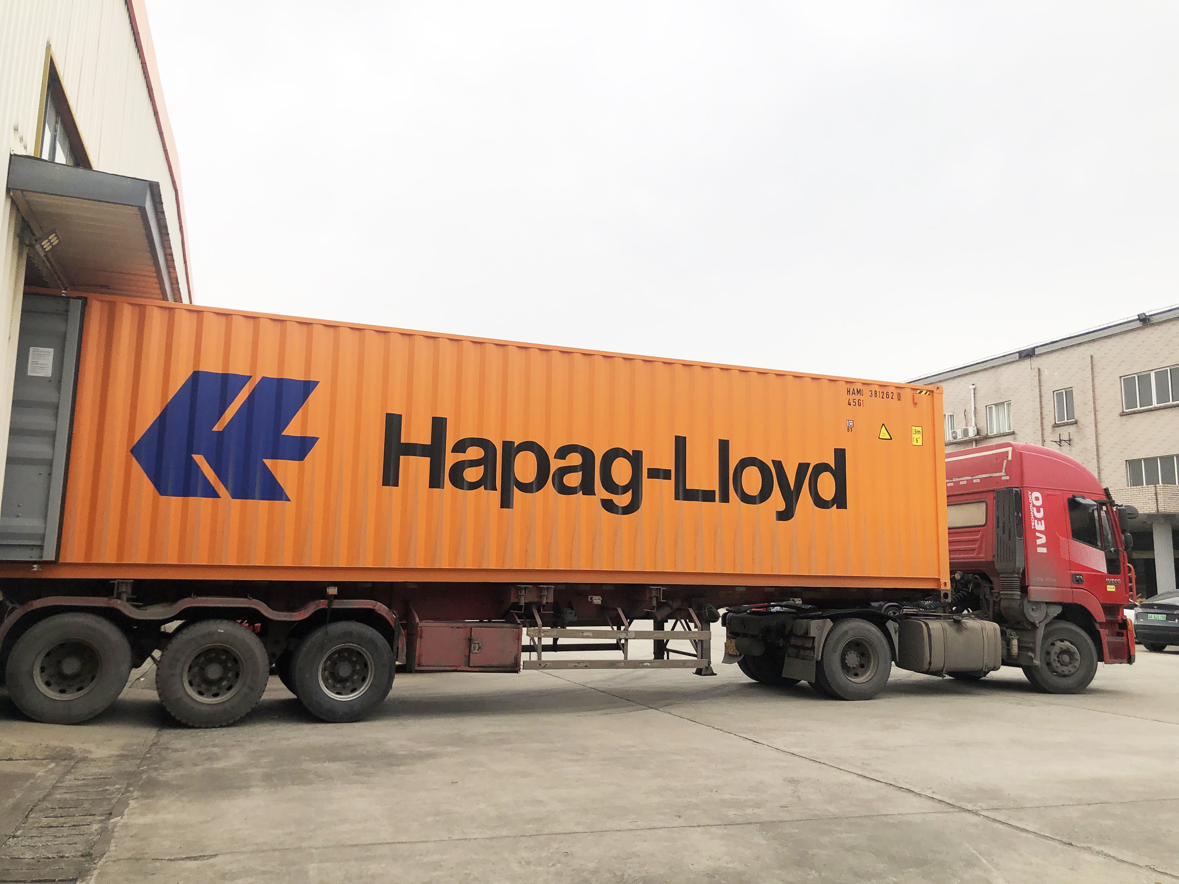 Nanjing Elton Intelligent Technology Co., Ltd. envió con éxito 50 depuradores de piso industrial personalizados